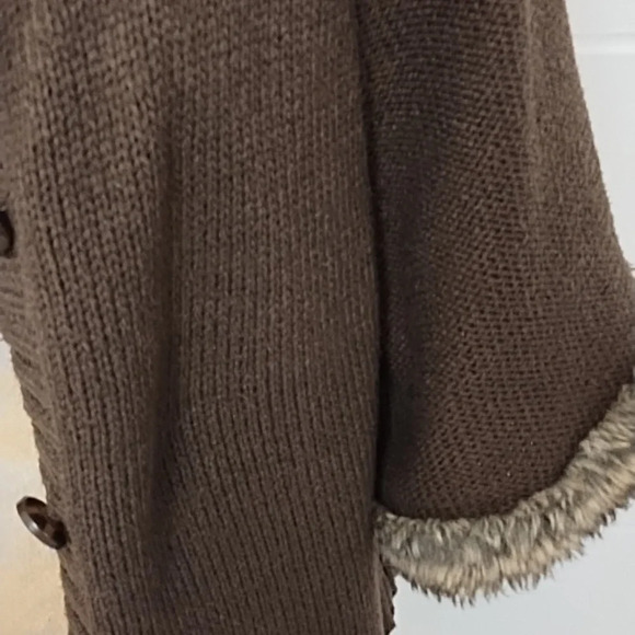 Daisy Fuentes Brown Button-up 3/4 Sleeve Faux Fur Trimmed Cardigan Jacket - Picture 15 of 17